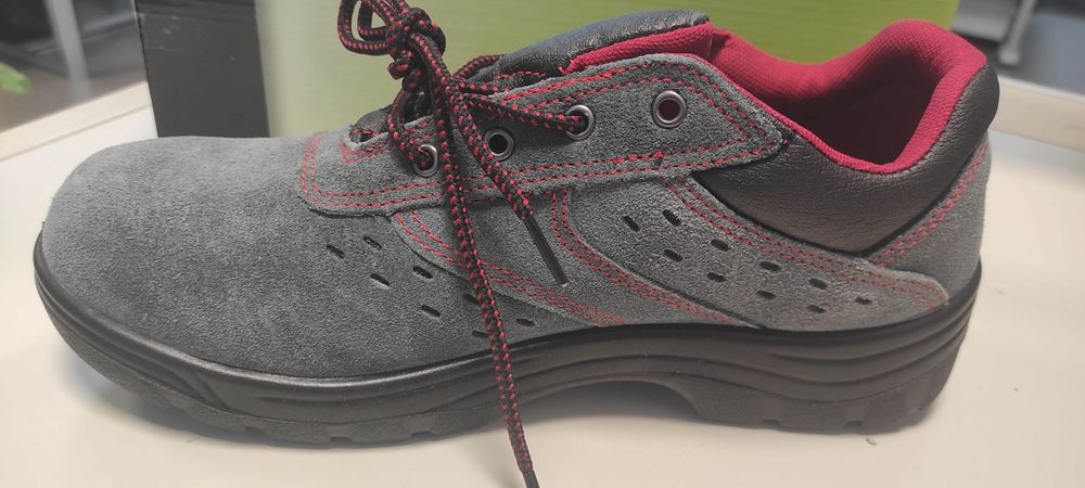 Sapatos de trabalho/segurança