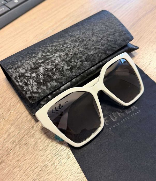 Сонцезахисні окуляри FURLA