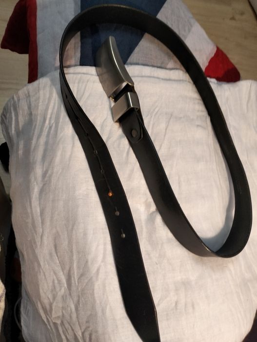 Pasek czarny skórzany GENVINE LEATHER MADE IN ITALY.