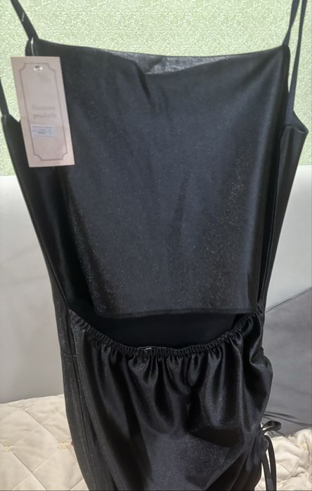 Чорне    плаття