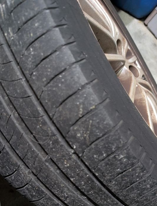 Jantes 5 furos 16'' com pneus - furação renault