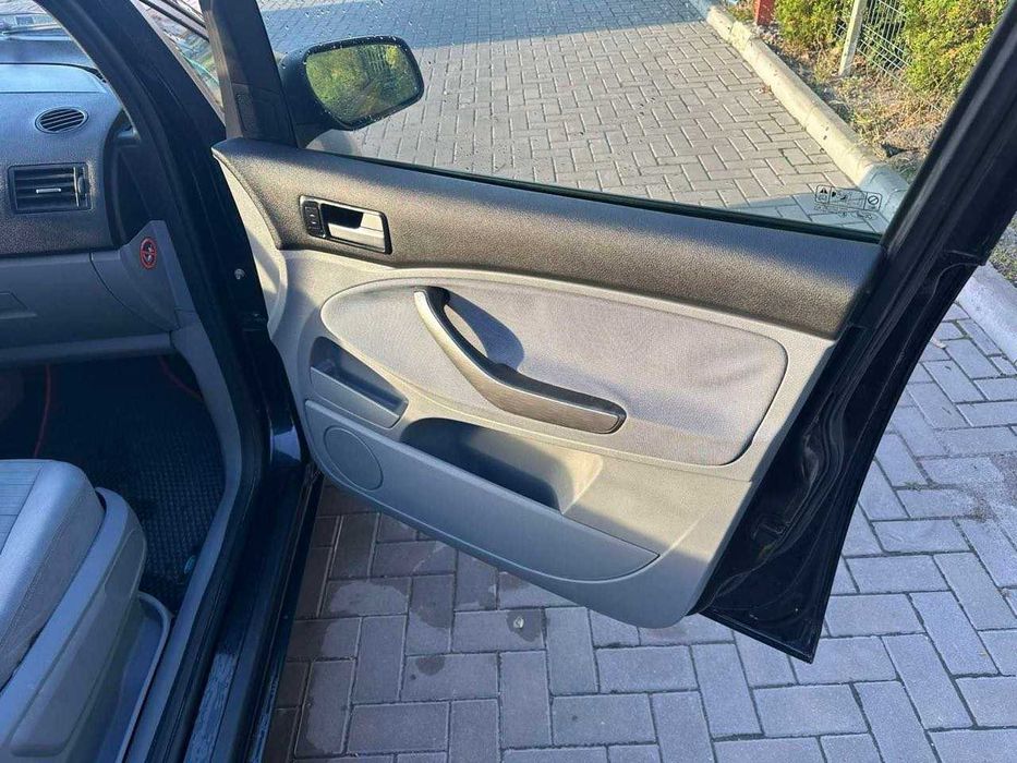 Автомобіль FORD C-MAX