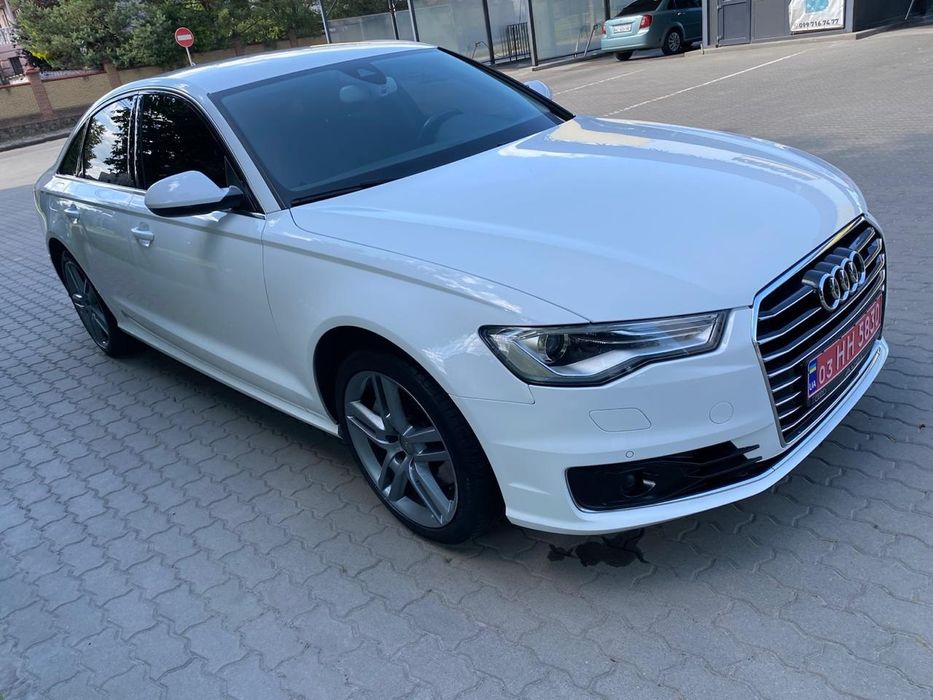 Продається AUDI A6 C7.