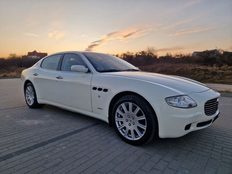 Maserati Quattroporte Maserati quattroporte białe japonia zamiana