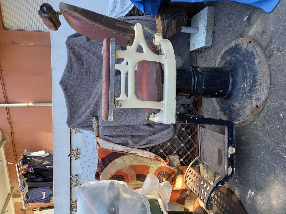 Cadeira de barbeiro antigo