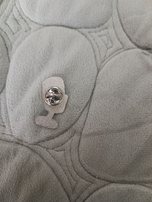 Брошка "МИКРОФОН" (эмаль)