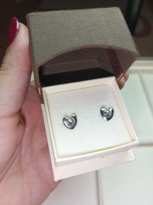 Srebrne kolczyki na sztyfty 925 serca serduszka