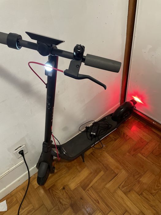 Navee electric scooter
