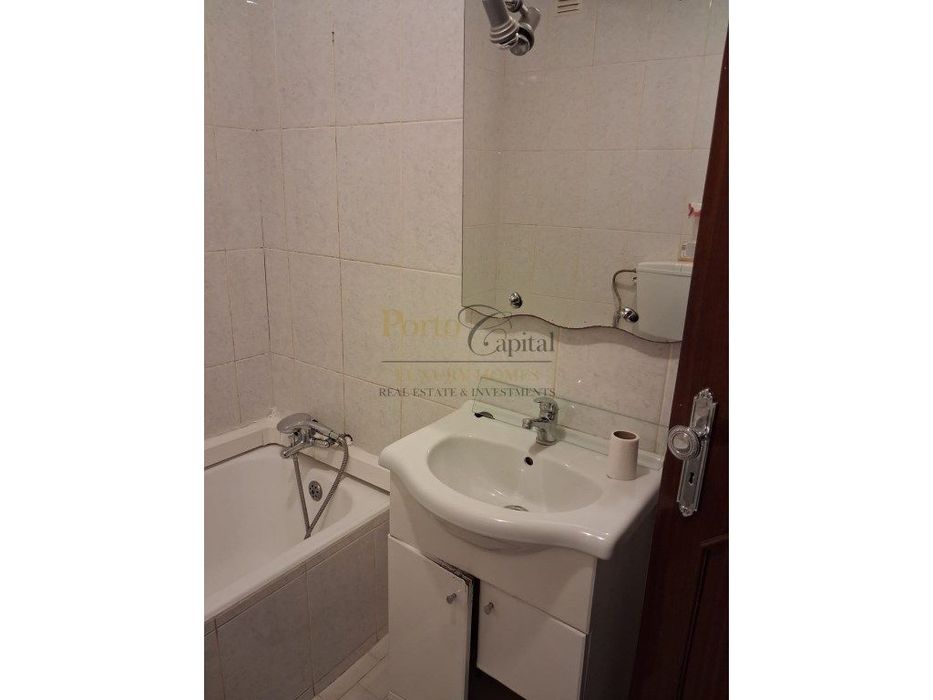 Apartamento T3+1 Com Fantastica Vista Sobre O Douro, Uma Box (3 Lug...