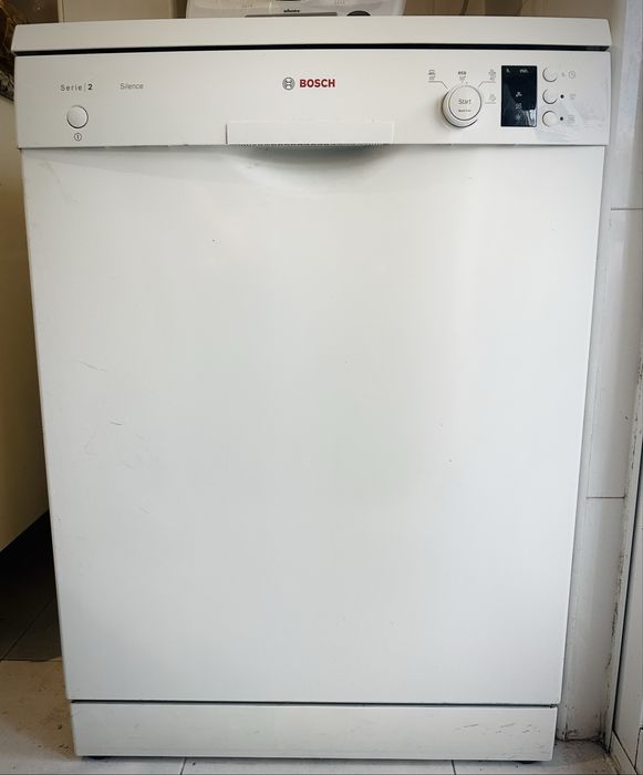 Máquina de Lavar Louça Bosch Serie 2 Silence — Bom Estado