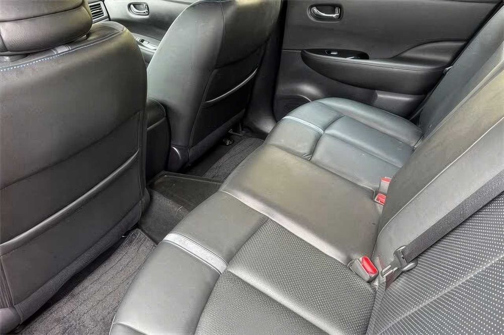 Nissan LEAF SL      2018