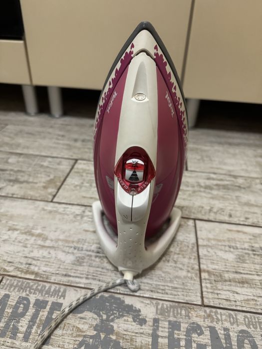 Продам праску tefal