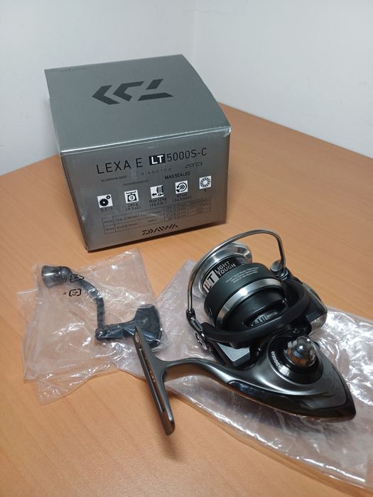 Carreto DAIWA LEXA E LT 5000S-C