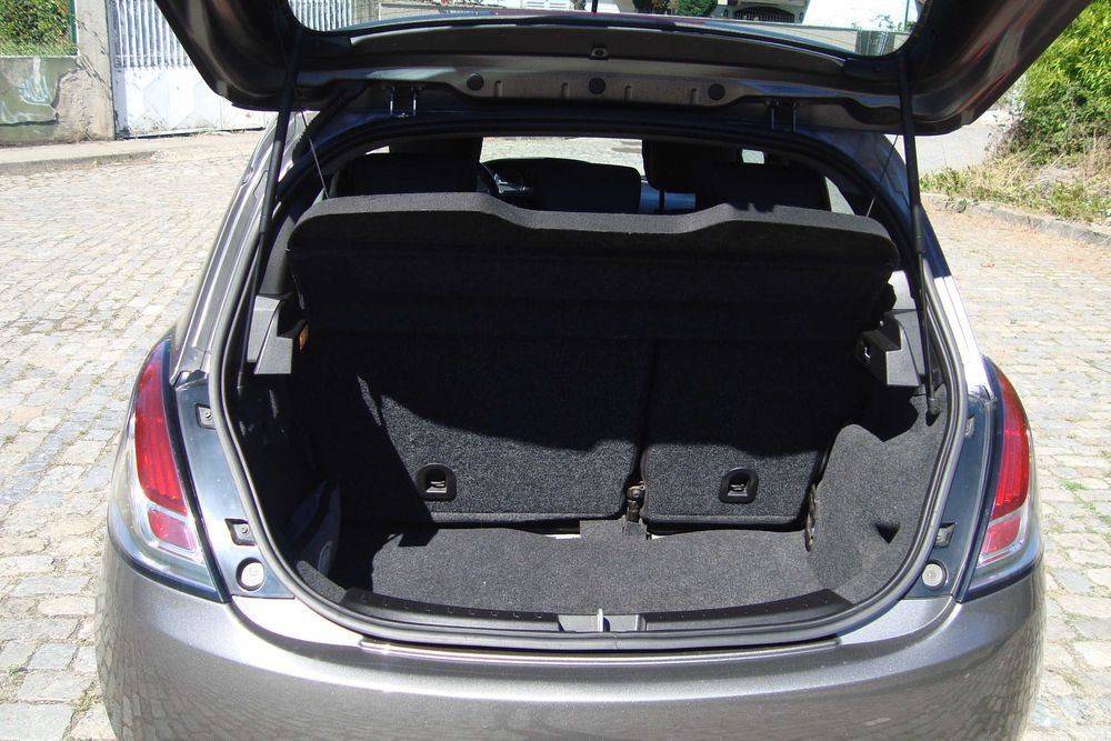 Lancia Ipsilon 1.2 Impecável