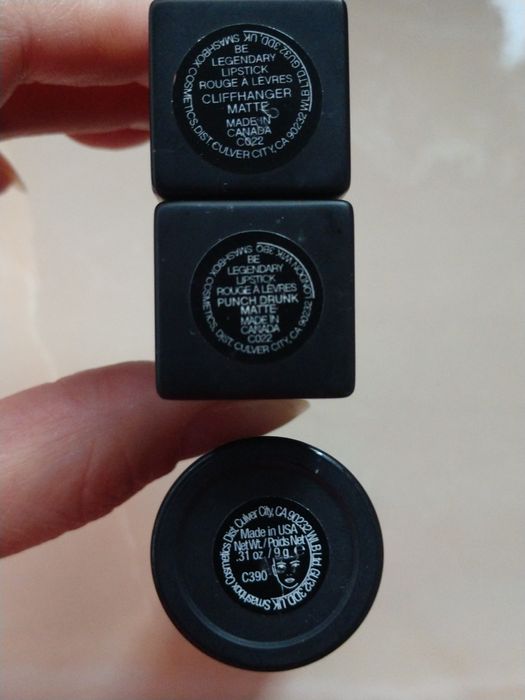 Професійна косметика Помади тіні хайлайтер олівці рум'яна лак