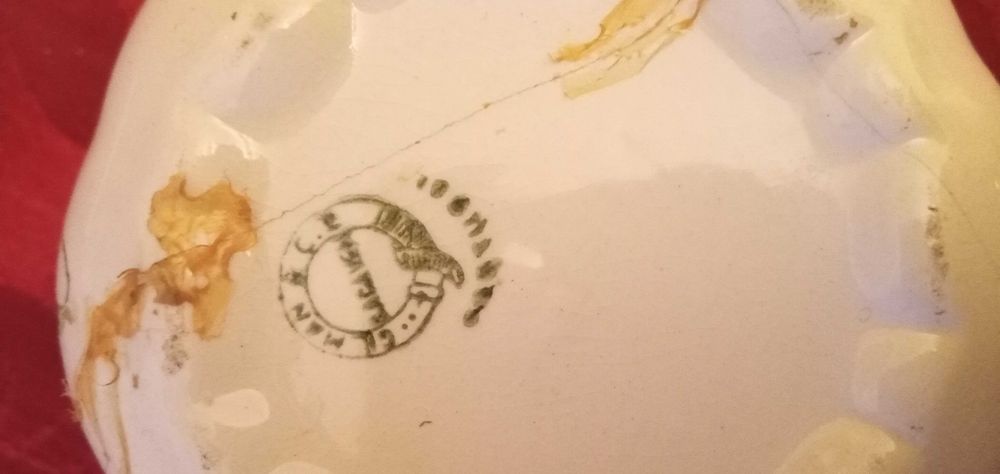 Caixinha ceramica Sacavem 1945-Pascoa-linda-9E-Fecho eclair2EDesde1E