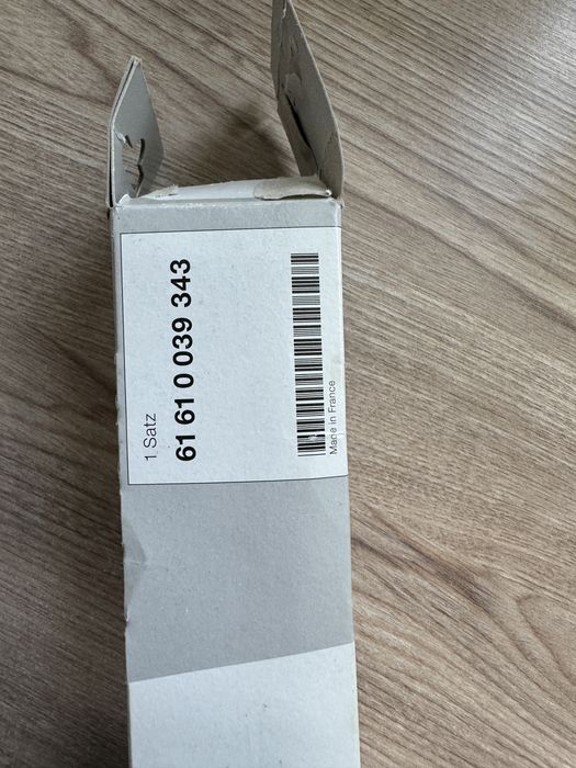 61610039343 Уцінений оригінальний комплект щіток лобового скла