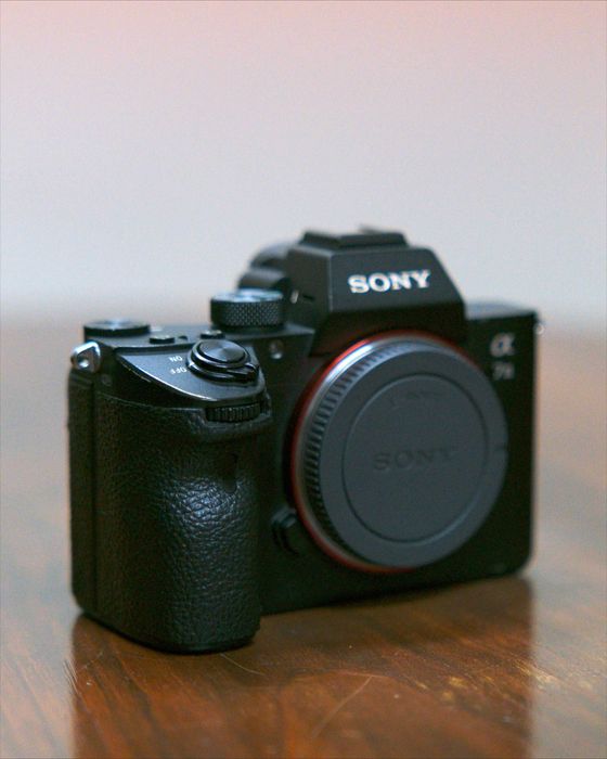Sony A7III Full Frame - Corpo + extras