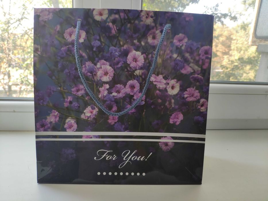 Пакеты подарочные 19х19 фламинго, 23х23 цветы