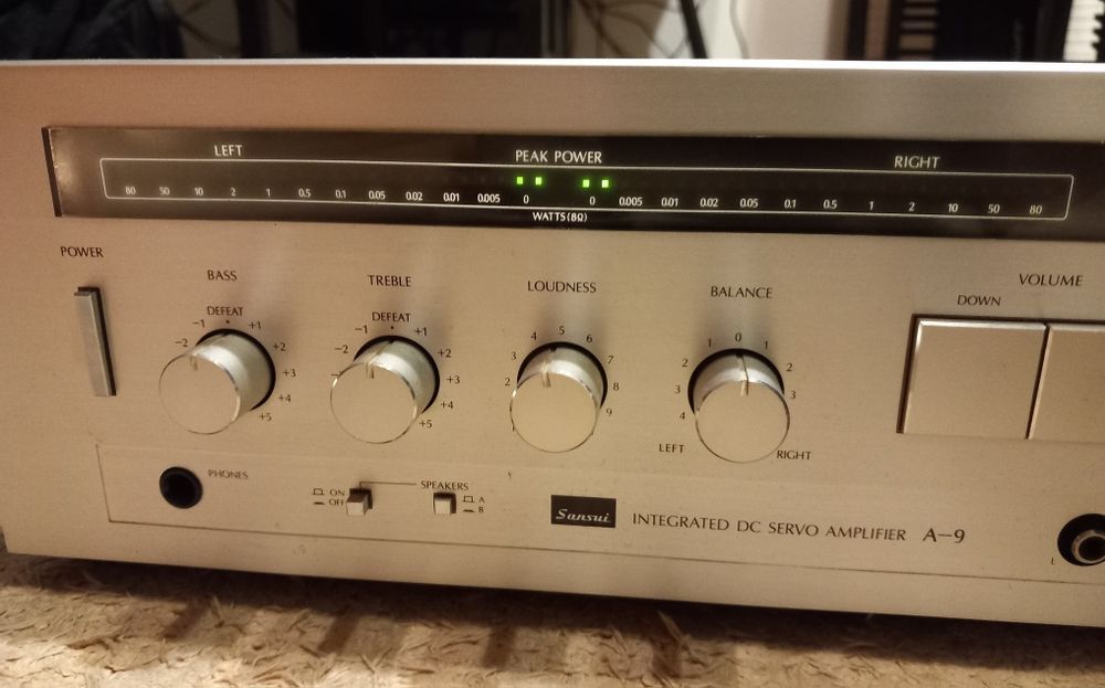 Amplificador Sansui A9