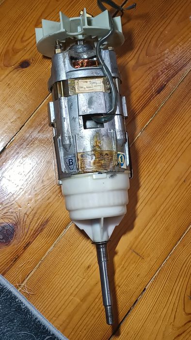 Silnik z przekładnią EDA SED-92-4 20W do prasy prasowalniczej / magla