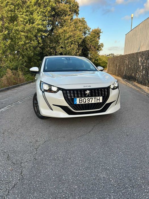 Peugeot 208 2021