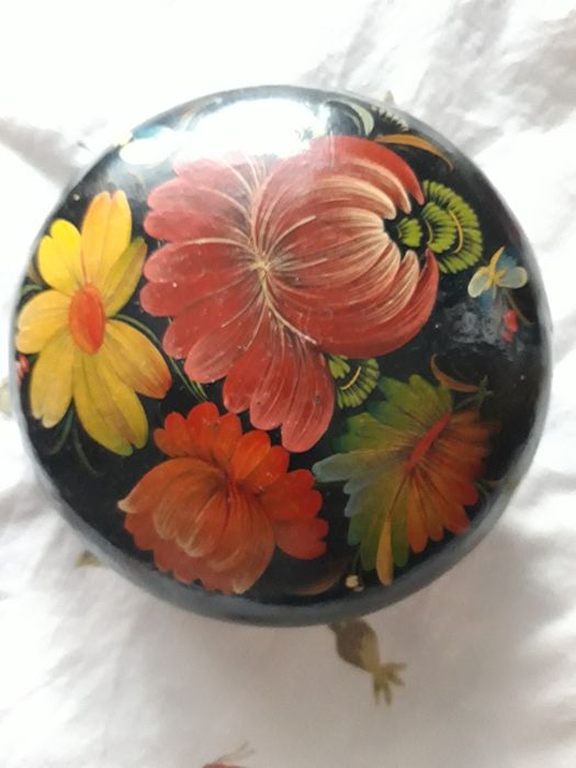 Шкатулка Петриковская роспись.