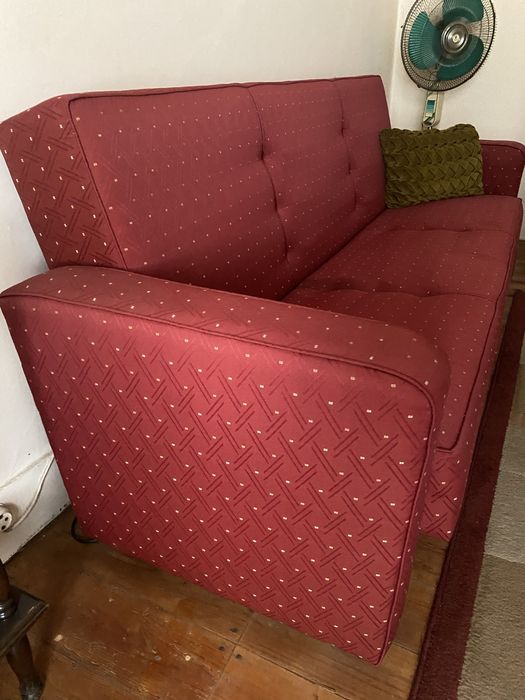 Vendo sofá vintage de 3 lugares