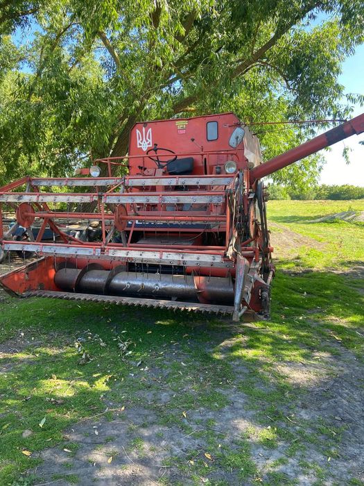 Продам комбайн Дойц Фар М770