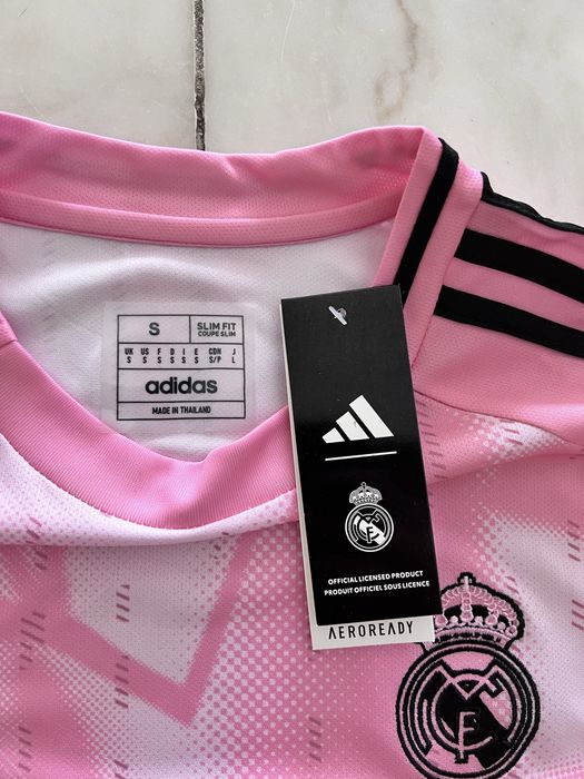 Camisola de Futebol Real Madrid Rosa