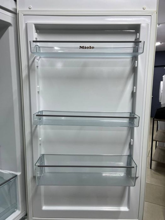 ГАРАНТИЯ! Холодильник Miele KFN 28133 D ws Холодильник Миле бу киев