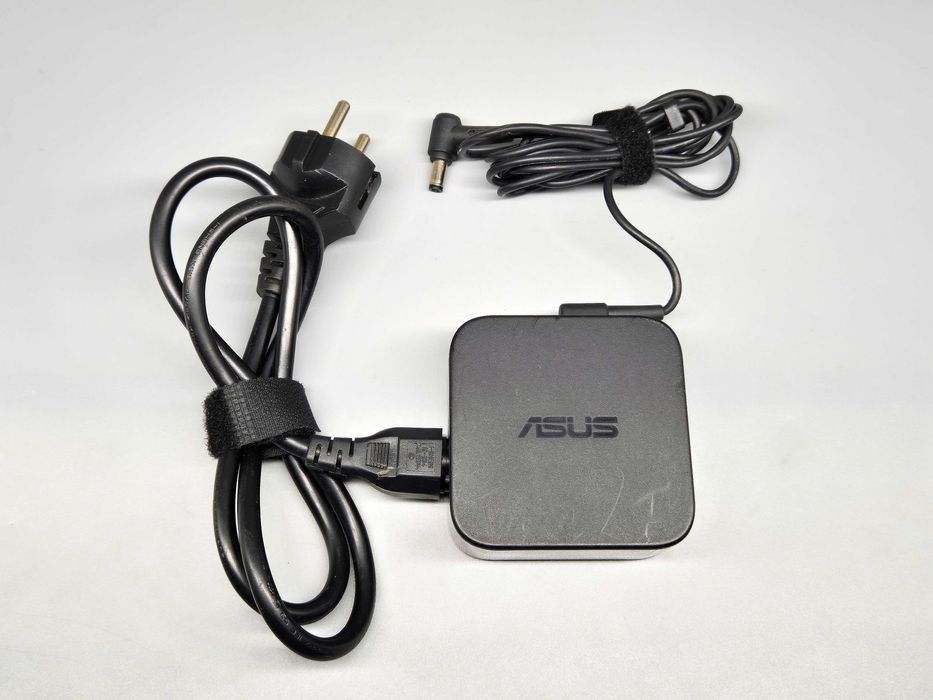 Zasilacz sieciowy do laptopa ASUS AC adapter 65W ADP-65GD B