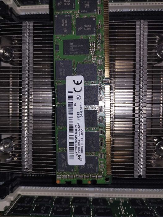 Сервер HP DL360p gen8 2xE5-2650lv2 128Gb 6x600Gb