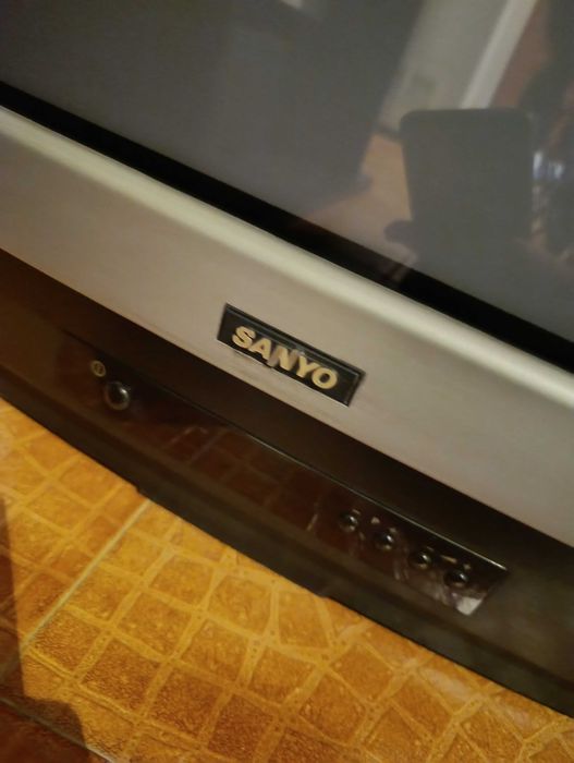 Televisão antiga