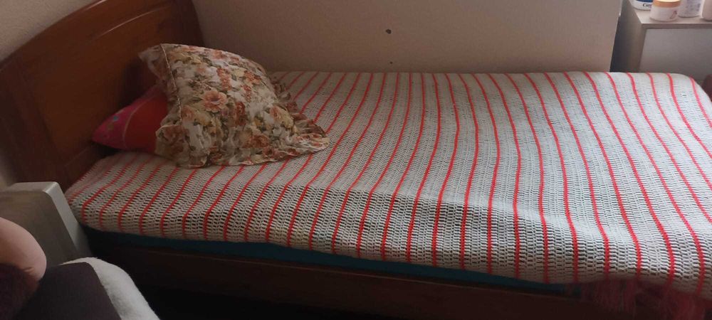 Cama com colchão