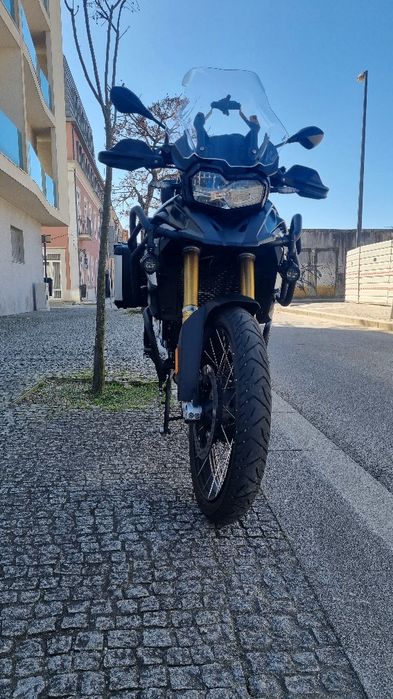 BMW F850 GS com varios extras