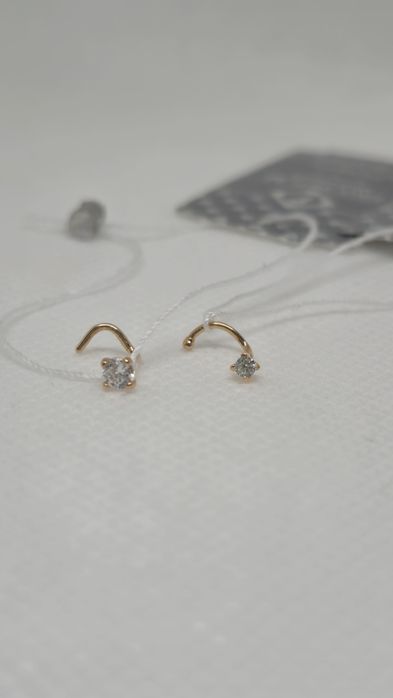 Пірсінг для носа з червоного золота. Favoritum.