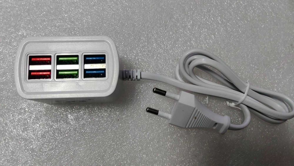 Мережевий зарядний пристрій на 6 USB, 3,1 А