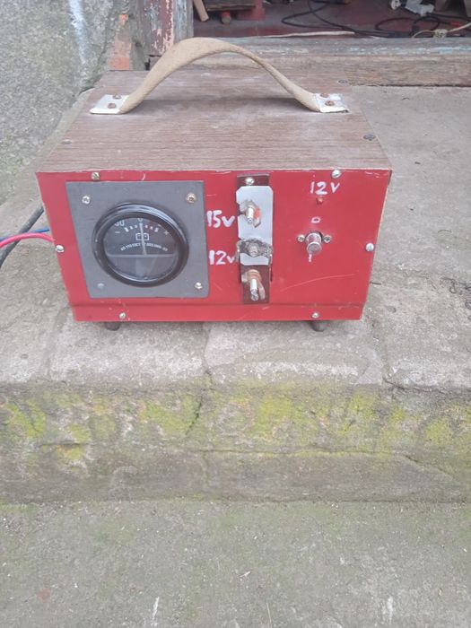 Зарядні пристрої