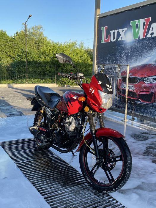 Viper  zs  150.