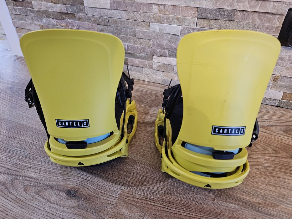 Snowboard Burton Custom X Camber 162W z wiązaniami Cartel X EST L