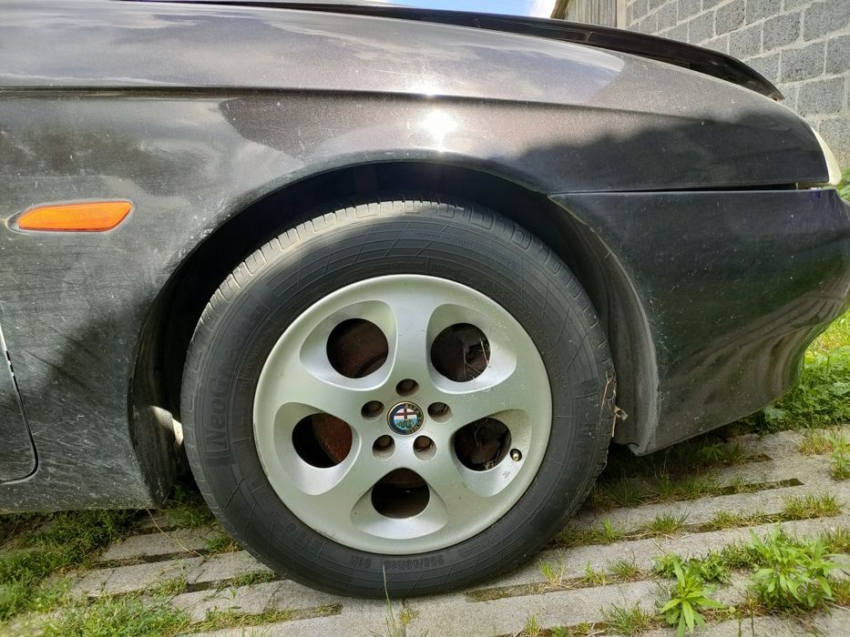 Alfa Romeo 156 uszkodzony