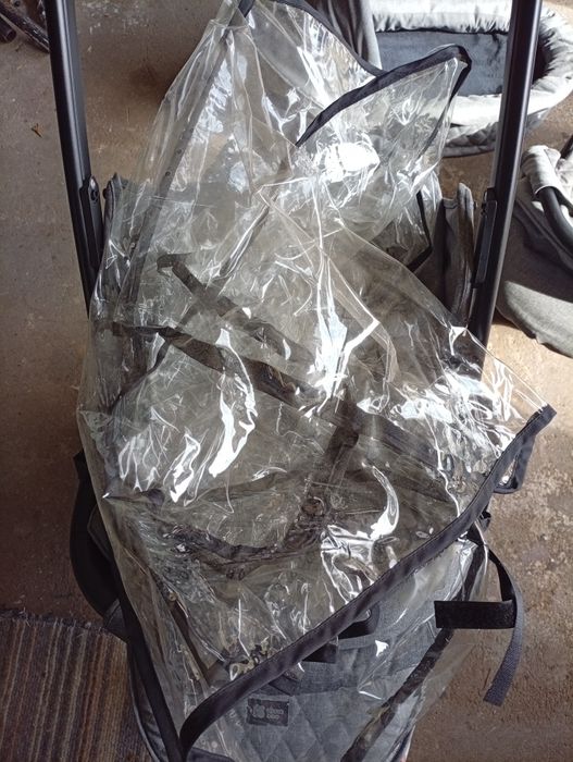 Carrinho bebé (3 em 1)