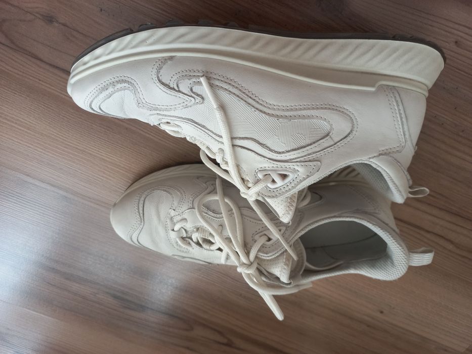 Шкіряна кросівки від ecco