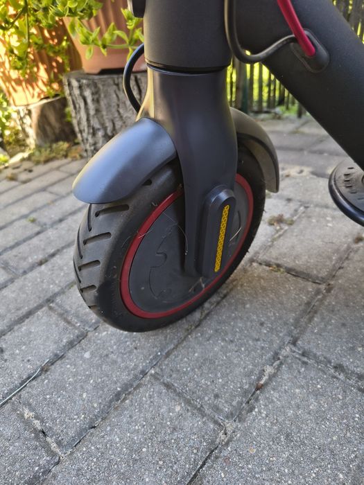 Xiaomi Mi Electric Scooter Pro 2