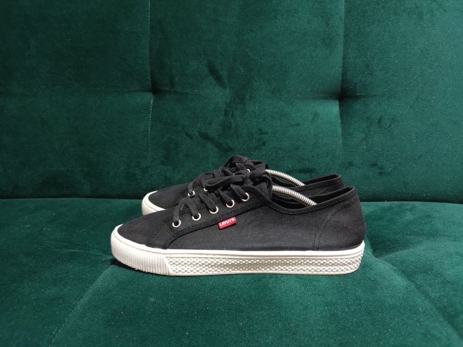 Buty damskie firmy Levi's