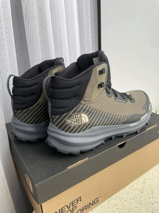 Черевики кросівки The North Face Waterproof (від 42- до 45р.)