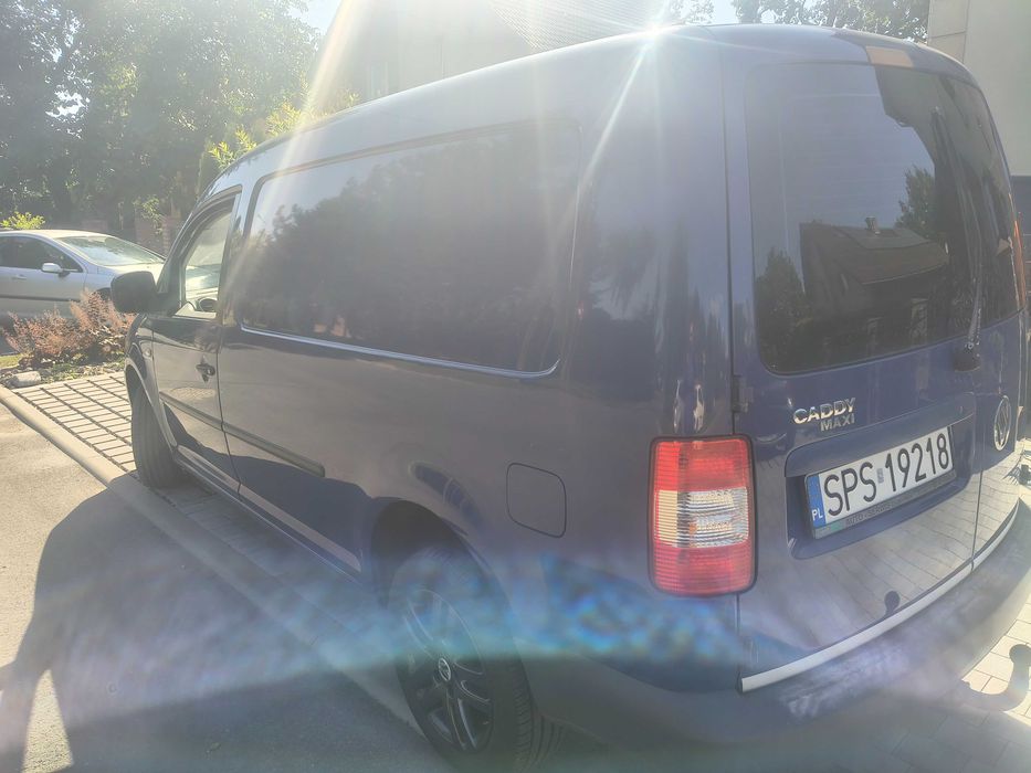 Volkswagen Caddy 1,9tdi klima poszanowany MAXI rok 2010