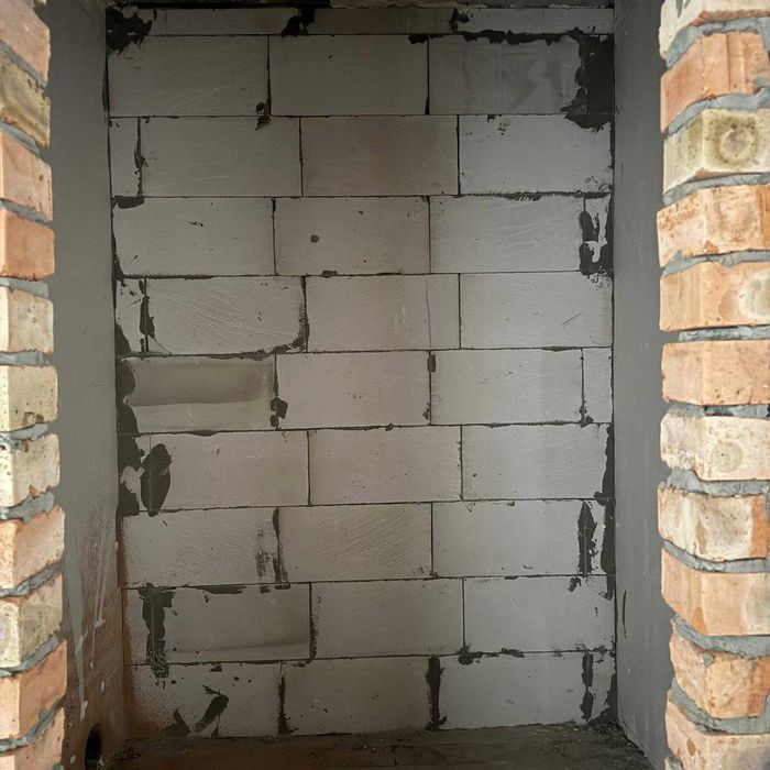 Двокімнатна квартира оформлення мінімальне, газ