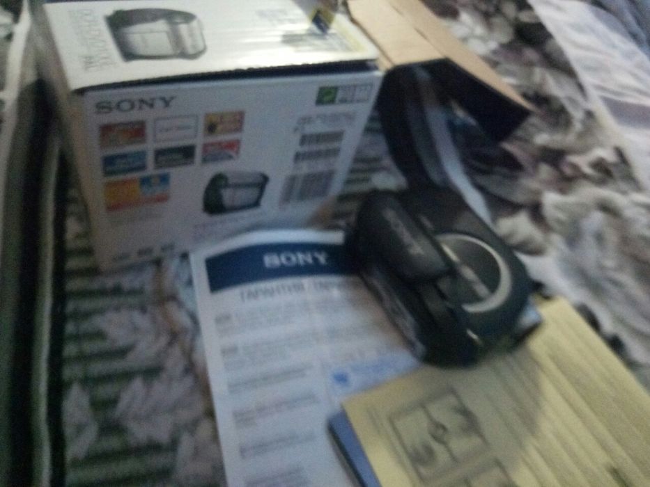 Видеокамера,бинокль,фотоаппарат три в одном